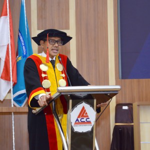 Wisuda XVII Universitas Adzkia, Rektor: Kesuksesan Selalu Berawal dari Hal Kecil